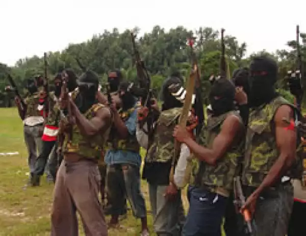Soldiers And Militants Clash In Delta State, Three Killed