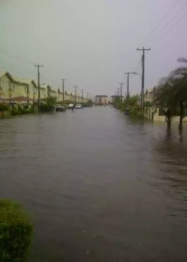 The Rich Also Cry!!! Checkout The Condition Of An EstateIn Lekki After Heavy Rainfall