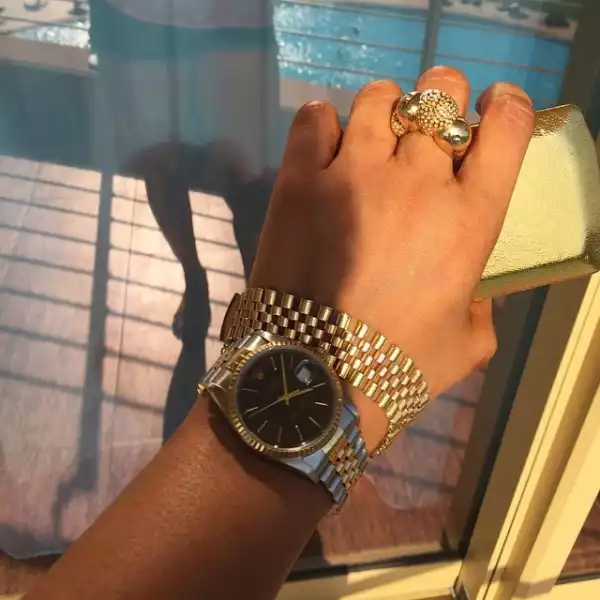 Tonto Dikeh Shows Off her Expensive Rolex Wristwatch