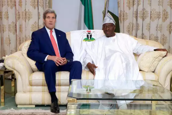 US Secretary Of State, John Kerry, Meets GEJ, Buhari
