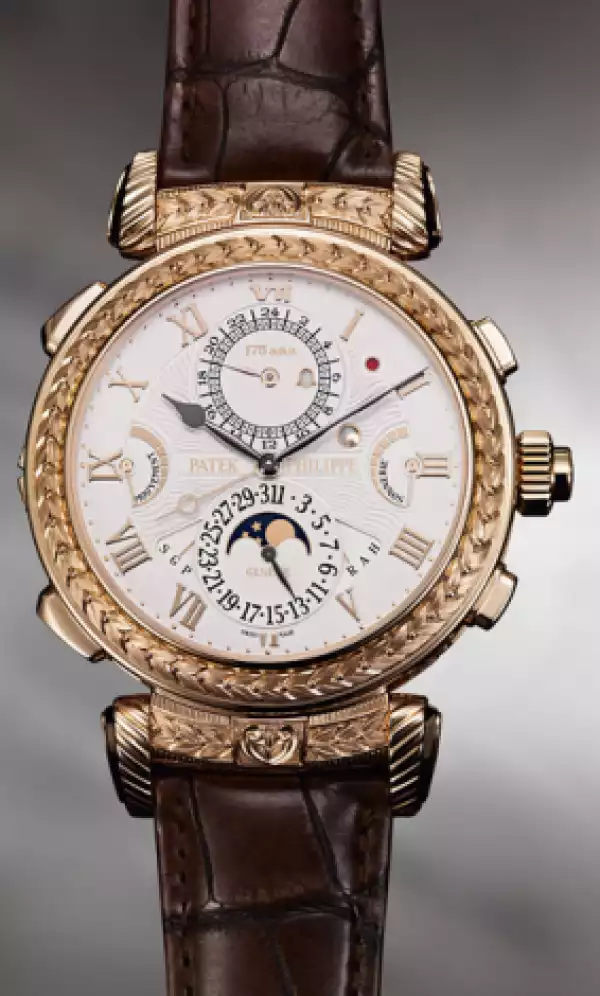 Want to see what a $2.6million watch looks like? Then get in here..