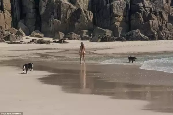Woman Strips N@ked At The Beach As Mini-Heat Wave Hits The UK