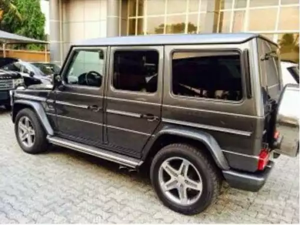Yemi Alade Acquires Mercedes Benz G-Wagon