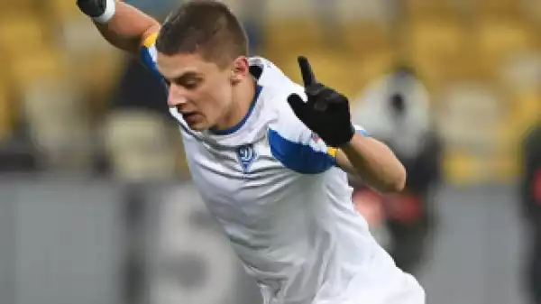 Everton make offer for Dynamo Kyiv defender Vitaliy Mykolenko