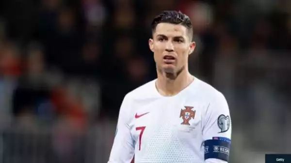 Cristiano Ronaldo Reprimanded For Not Wearing A Mask