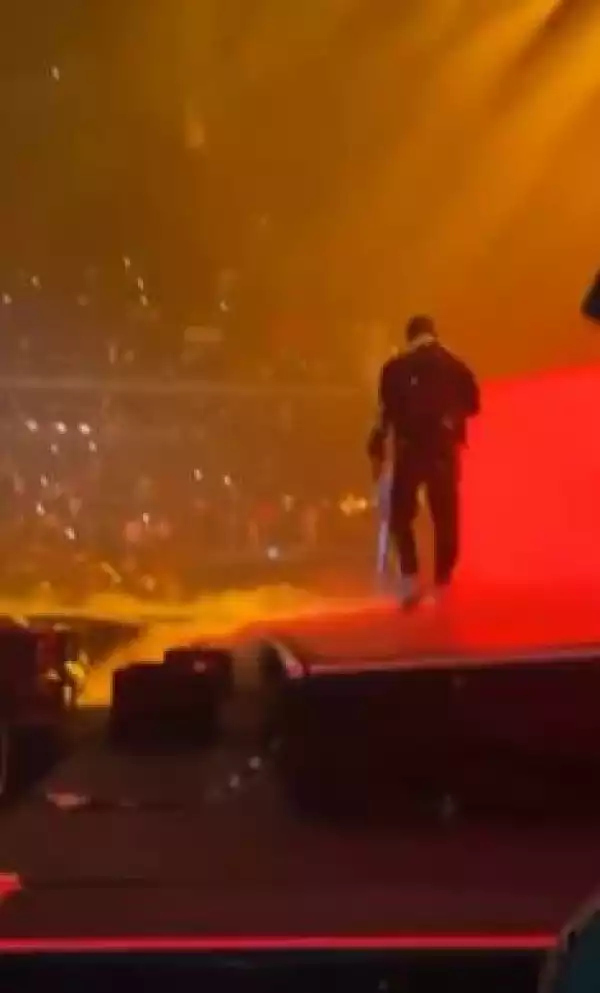 The Moment Wizkid Brought Bella Shmurda On Stage During MIL Tour In U.K (Video)