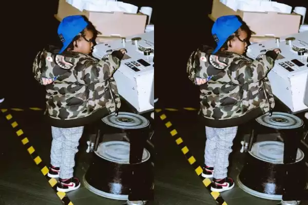 Wizkid’s Son, Zion Spotted Taking Music Lessons (Photo)