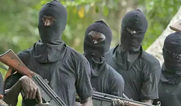 Unknown Gunmen Kill Officers In Enugu Police Station