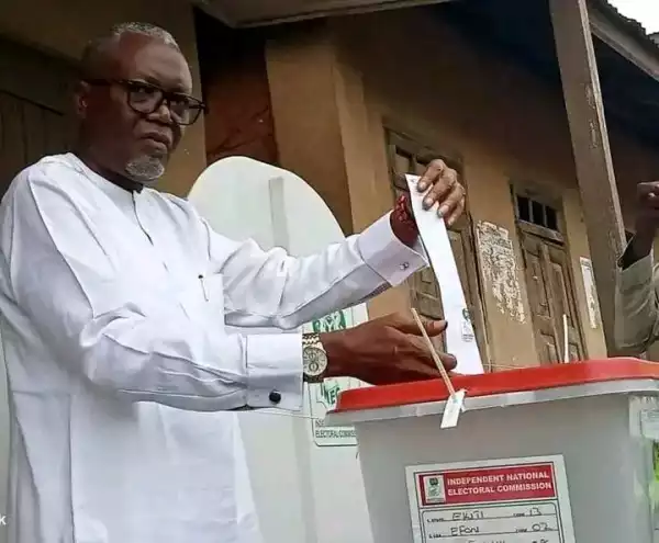 Ekiti State Governorship Candidates Casting Their Votes (Pictures)