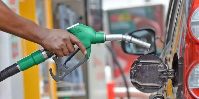 Explainer: How the FG prepared Nigerians for fuel subsidy crisis