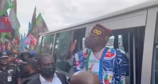 Tinubu Blows Kisses As He Arrives At Osun APC Mega Rally