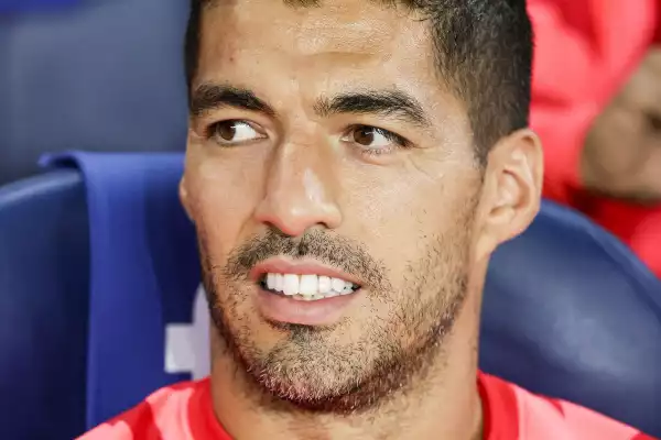 Gremio president gives worrying update on Luis Suarez’s career