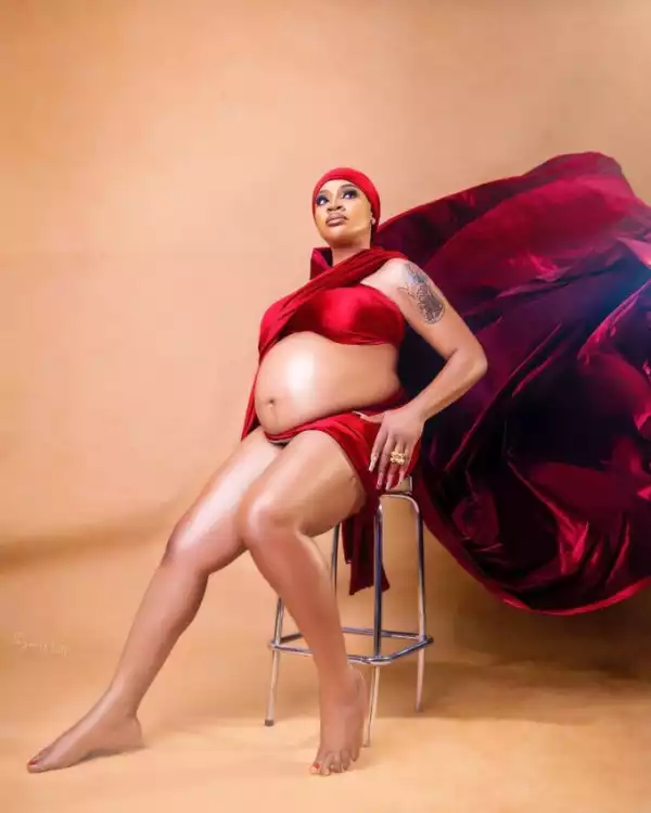 "I Need To Help My Unborn Baby Lose Some Weight” – Actress Uche Ogbodo laments