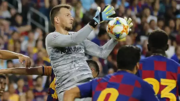 ​Barcelona place Neto for sale amid Arsenal interest