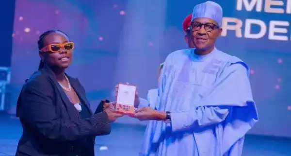Singer, Teni Appreciates Buhari For National Honour Amid Claims Of Disrespect