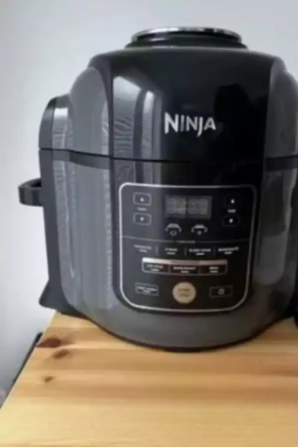 Woman Accidentally Posts Her N#ked Photo On eBay While Listing Her Air-fryer For Sale