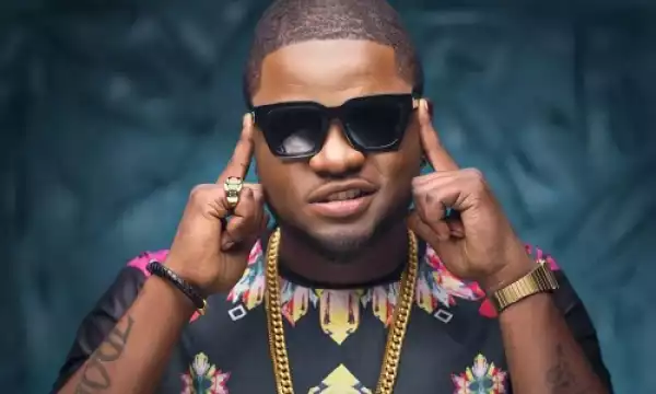 Skales Shares CCTV Footage Showing EFCC Operatives Invading His Home (Video)