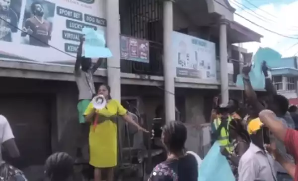 Toyin Abraham leads #EndSARS protest in Ibadan (video)