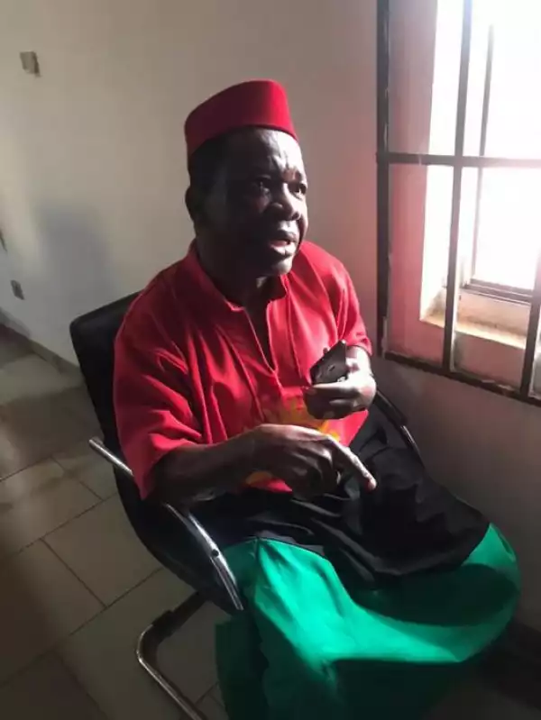 Update: Chiwetalu Agu Released One day After He Was Arrested By Soldiers For Wearing An Outfit Made With Biafran Flag (Video)