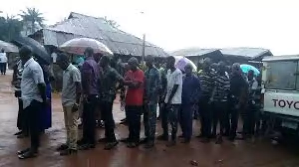 Osun Election: Voters Defy Rain In Ife (Photos)