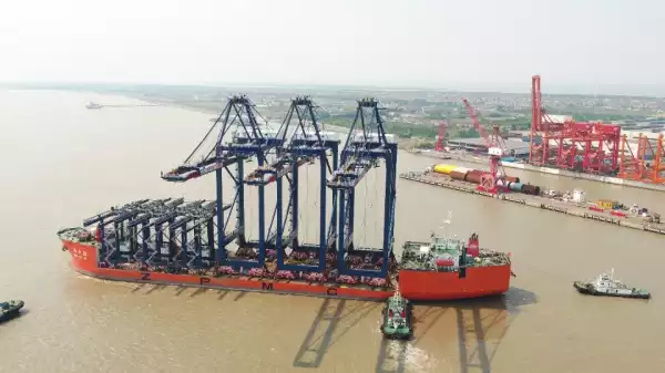 Lekki Deep Sea Port Receives 13 Brand New Cranes On Board First Cargo Ship