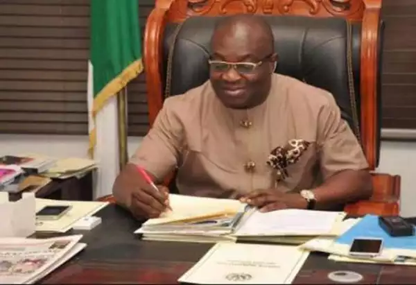 We Must Apologize To Nigerians – Governor Ikpeazu Admits Nigerian Leaders’ Failure