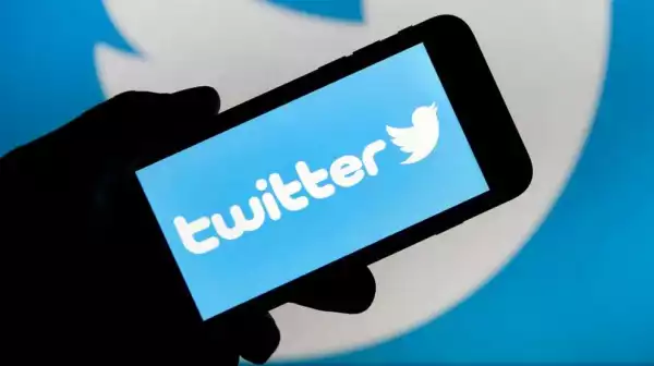 BREAKING! Buhari Finally Lifts Ban On Twitter
