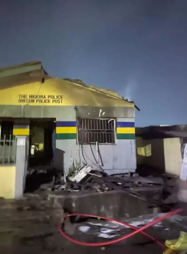 Irate Youths Set Lagos Police Post Ablaze