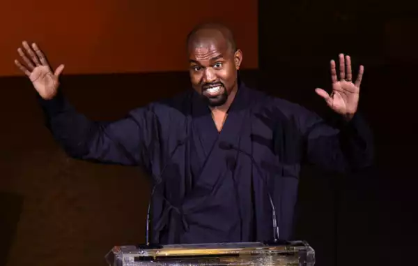 Kanye West drops out of 2020 US presidential race