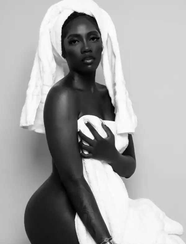 Super Star, Tiwa Savage Sets The Internet On Fire With Sultry Photos (Photos)