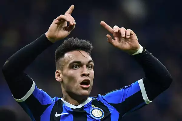 Inter Milan attacker snubs Manchester City move in favour of signing contract extension