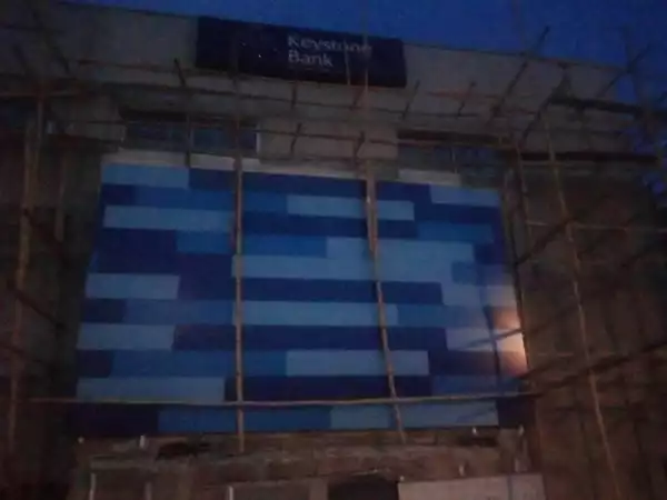 Oh No! Labourer Dies As Keystone Bank Building Collapses In Lagos