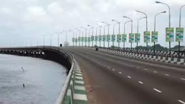 FG to close 3rd mainland bridge for six months beginning from July 24