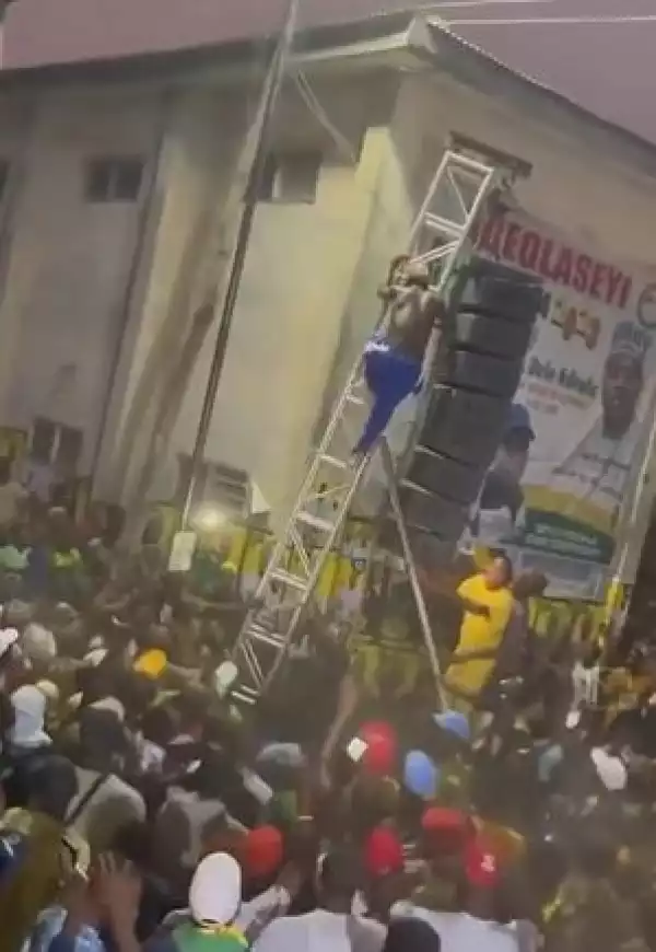 He Must Be High On Something - Social Meda Users React To Video Of Portable Climbing Platform During Performance