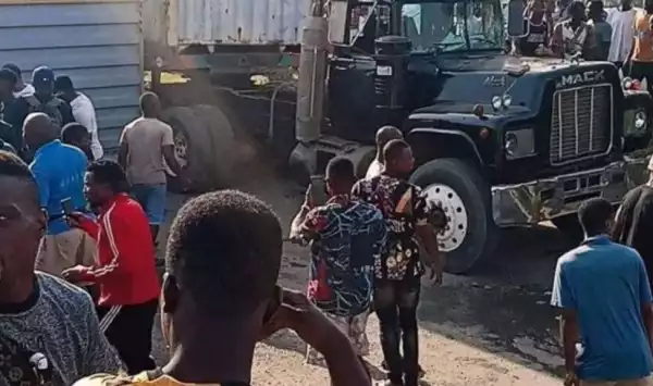 Goods Laden Container Crushes Commuters In Aba
