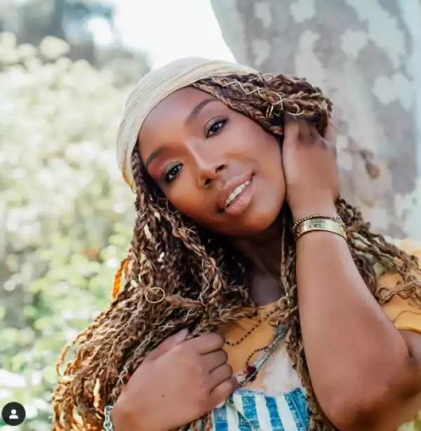 Singer, Brandy Hospitalized For Possible Seizure Following A Medical Incident At Her Home In Los Angeles