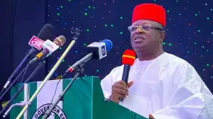 Contractors insisting on using asphalt will face consequences alone- Umahi