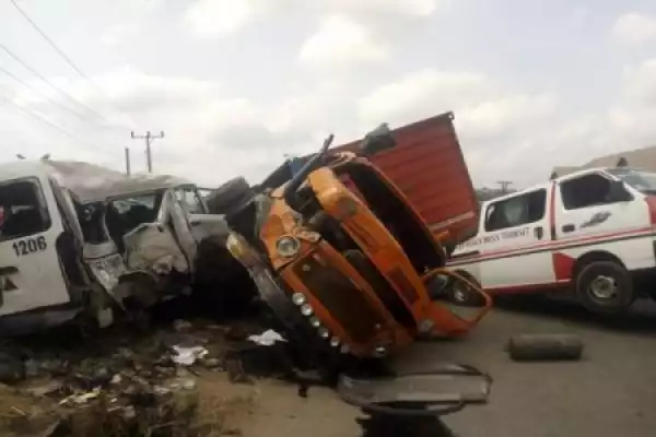 Sallah Tragedy: Eleven Die, Eight Injured In Benin-Lagos Highway Crash
