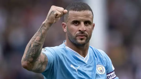 Kyle Walker signs new Man City contract until 2026