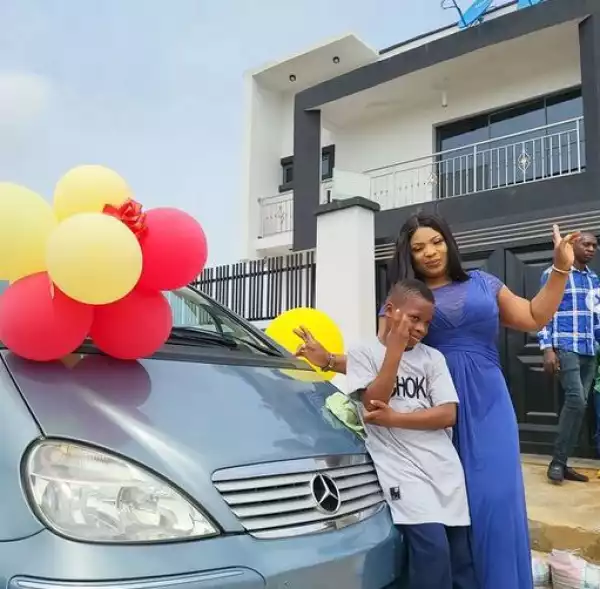 Actress Laide Bakare’s 13-Year-Old Daughter Gifts Brother Benz On His Ninth Birthday