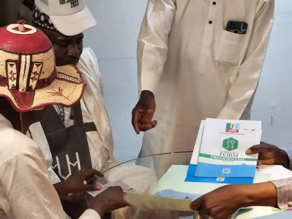 Fulani Group Buys APC Presidential Nomination Form For Goodluck Jonathan.