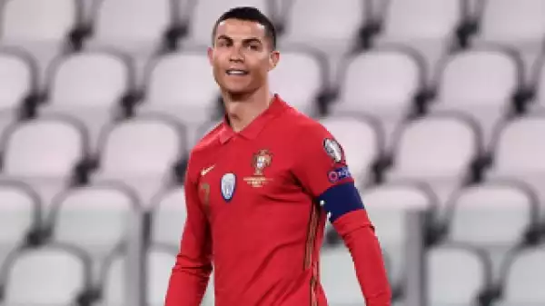 Watch the moment Ronaldo rejects Coca Cola bottles 
