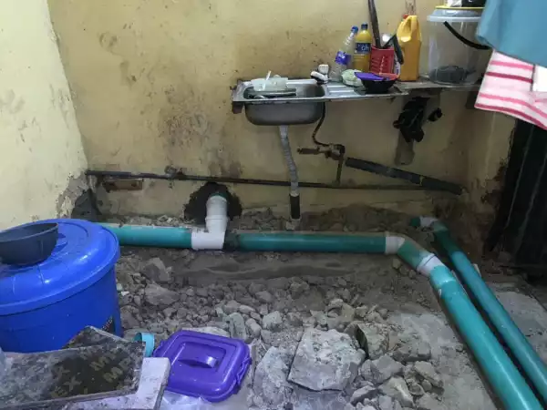 Tenant In Shock As Lagos Landlord Passes Toilet Pipe Through His Apartment (Video)