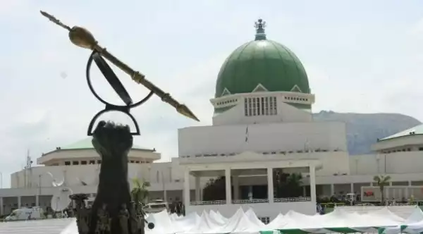 National Assembly Minority Caucus Tells Nigerians To Ignore FG On Twitter Ban