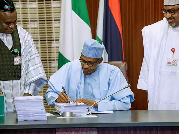 President Buhari Orders Reduction In Price Of Fertilizer