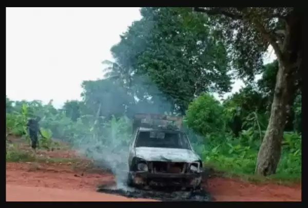 BREAKING: Policeman Reportedly Killed As Gunmen Attack Police Van In Delta State