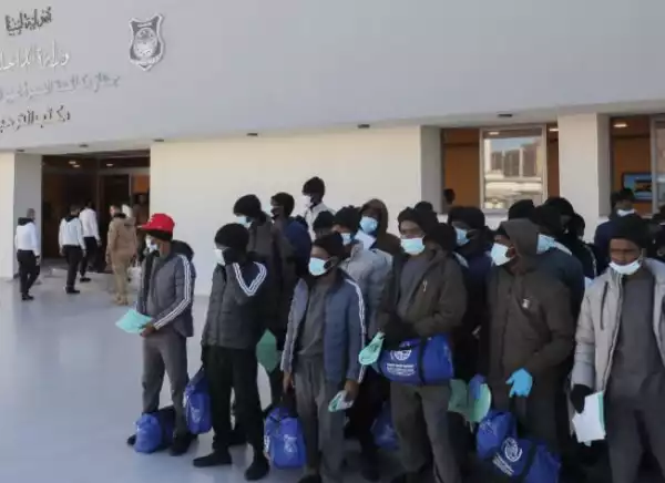 Libya Deports 1,000 Illegal Migrants To Egypt, Nigeria