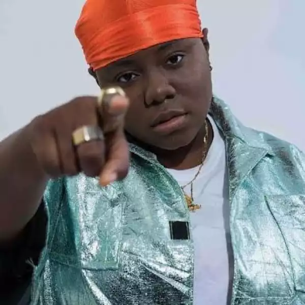Teni Gives The Only Situation She Would Send Her Nude Pictures Out