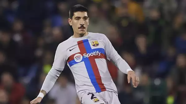 Sporting set to seal Hector Bellerin deal as Tottenham close in on Pedro Porro