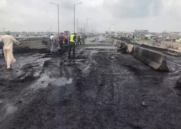 Truck Plunges Into Canal On Lagos-Ibadan Expressway